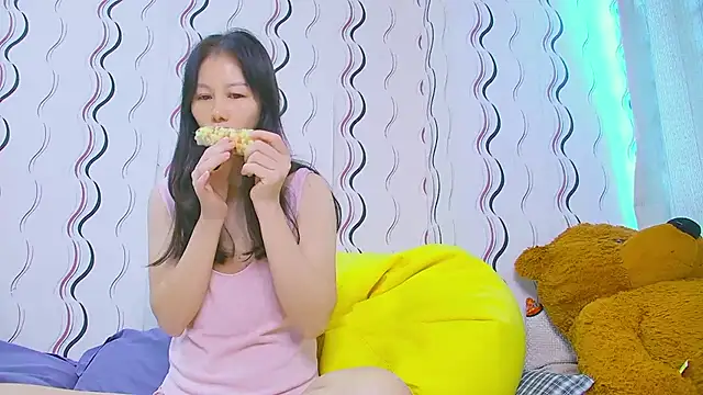 Asiannina online show from 10/31/25, 03:03