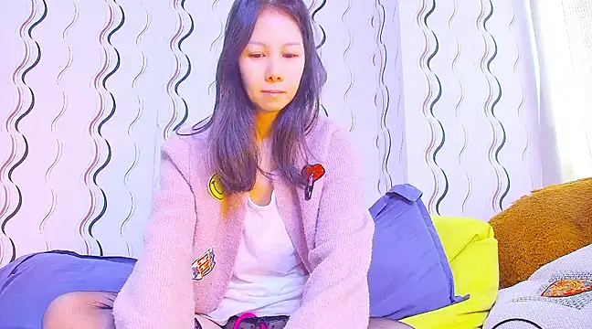 Snapshot of Asiannina chatting on 12/30/24, 03:03 Asiannina online show from 12/30/24, 03:03