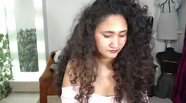 Snapshot of Petite_schoolgirlx chatting on 03/18/25, 05:12 Petite schoolgirlx online show from 03/18/25, 05:12