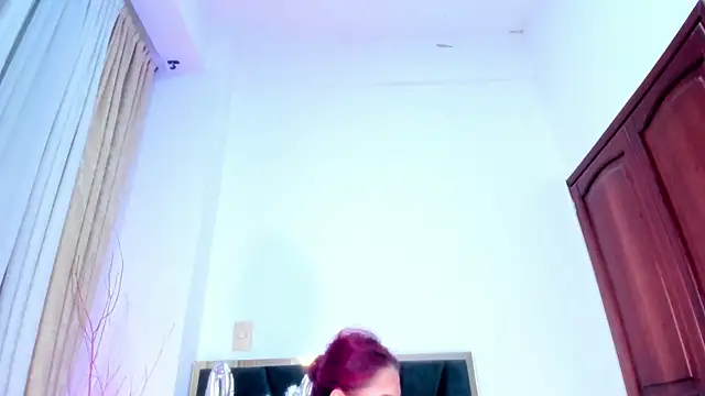 Snapshot of JupiteFox chatting on 02/14/26, 01:06 JupiteFox online show from 02/14/26, 01:06