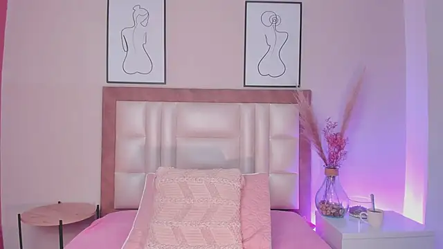 JupiteFox online show from 10/04/25, 01:07