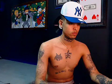 lilray99 online show from 05/25/26, 02:11