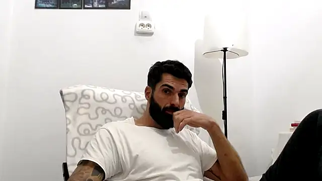 Verycutex online show from 11/08/25, 11:19