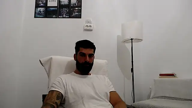 Verycutex online show from 10/17/25, 05:33