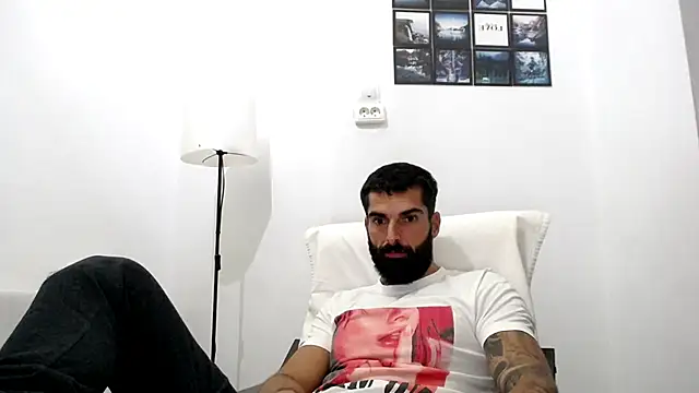 Verycutex online show from 10/02/25, 05:38