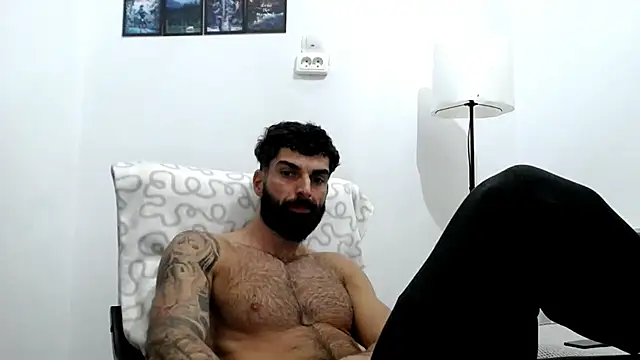 Verycutex online show from 12/04/25, 06:18