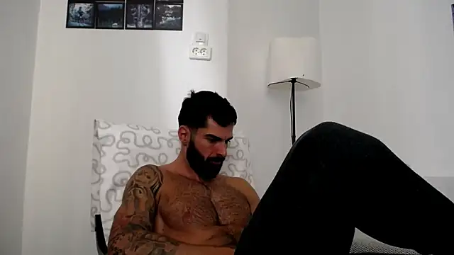 Verycutex online show from 10/31/25, 08:44