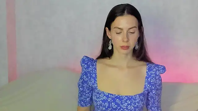 Snapshot of Teresa_Hardly chatting on 11/13/25, 08:24 Teresa Hardly online show from 11/13/25, 08:24