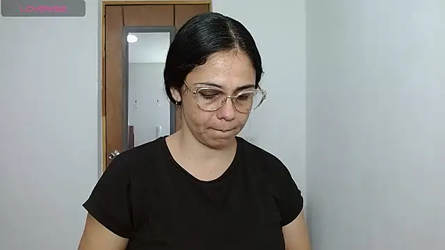 selena ferri online show from 04/10/26, 01:01