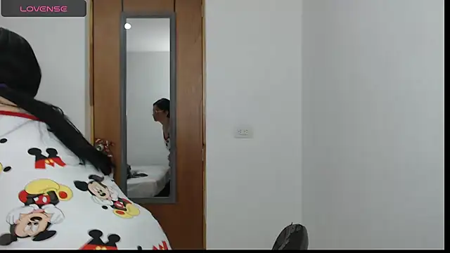 selena ferri online show from 12/16/25, 04:06