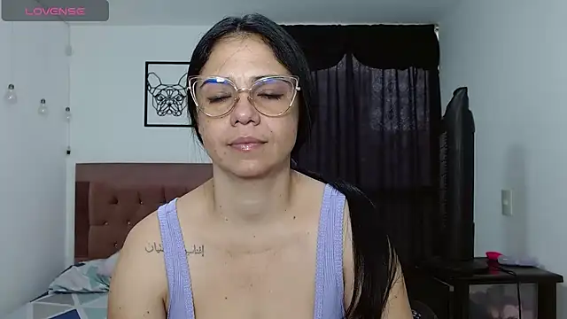 selena ferri online show from 04/12/26, 09:07