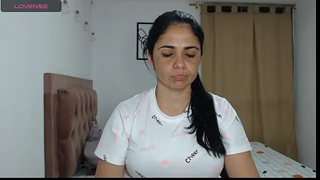 selena ferri online show from 11/07/25, 02:49