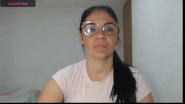 selena ferri online show from 10/27/25, 08:10