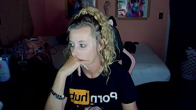 AsiaGoesPro online show from 12/19/25, 08:27