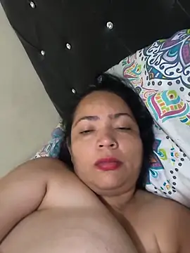 NIKOLE1301 online show from 06/01/26, 07:57