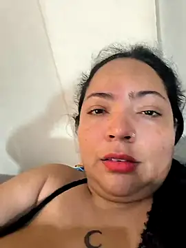 NIKOLE1301 online show from 11/05/25, 02:42