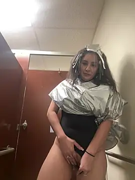 Aw ThROAt9 online show from 03/22/26, 04:30