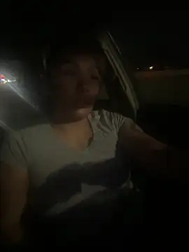 Aw ThROAt9 online show from 06/01/26, 03:51