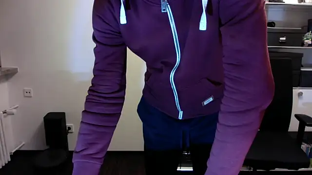 Slave 75 online show from 02/13/26, 05:57