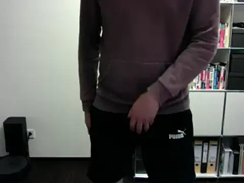 Slave 75 online show from 02/12/26, 08:52