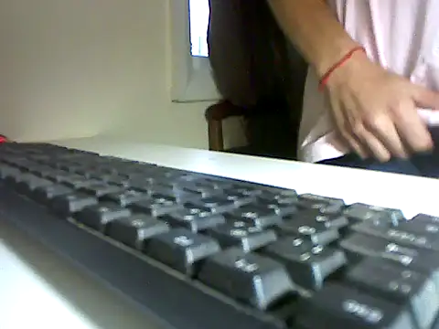 Snapshot of yourboysexy19 chatting on 10/31/25, 09:43 yourboysexy19 online show from 10/31/25, 09:43