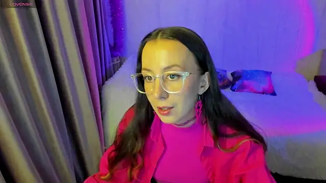 CurlySteph online show from 11/09/25, 04:00