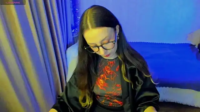 CurlySteph online show from 12/05/25, 05:22