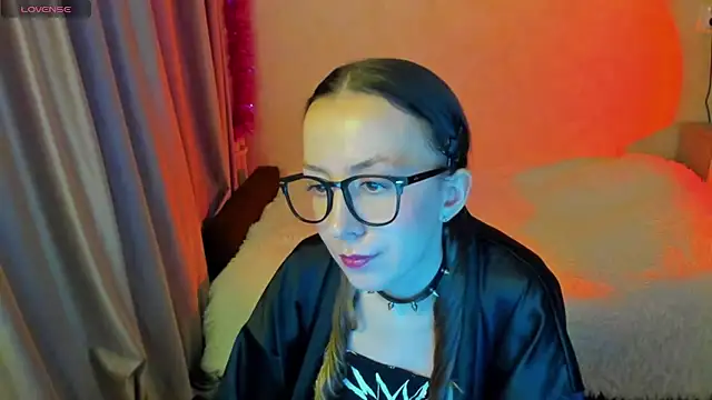 Snapshot of CurlySteph chatting on 10/12/25, 02:51 CurlySteph online show from 10/12/25, 02:51