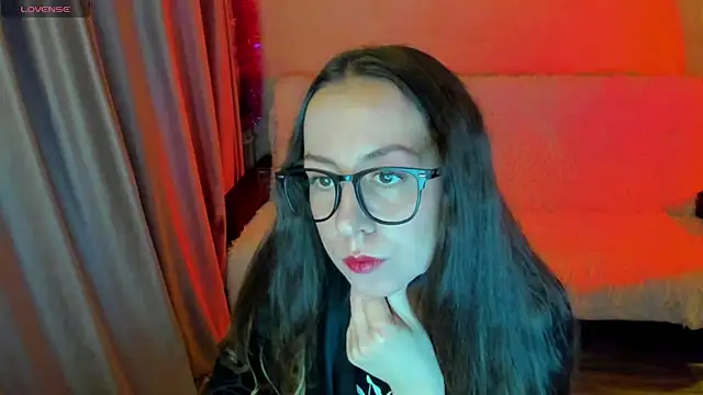 Snapshot of CurlySteph chatting on 10/16/25, 06:27 CurlySteph online show from 10/16/25, 06:27