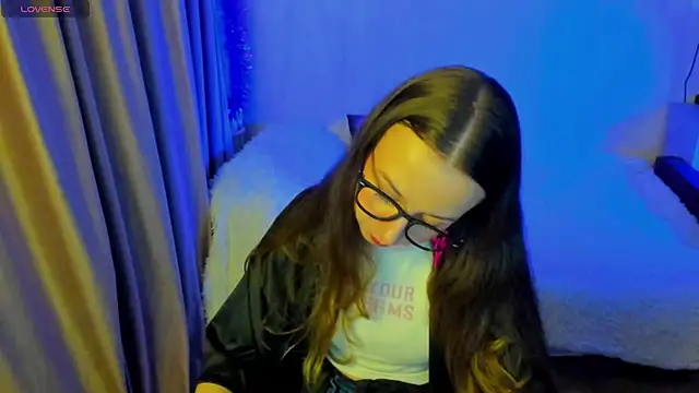 CurlySteph online show from 12/01/25, 07:26