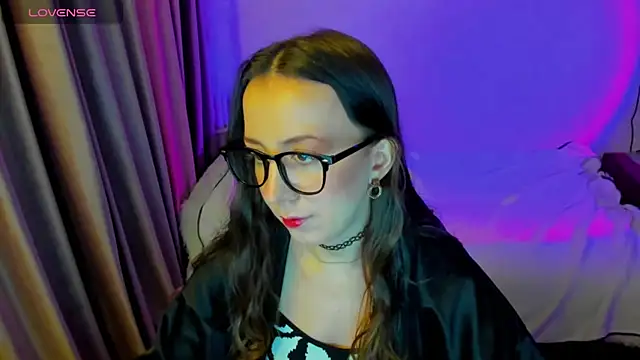 Snapshot of CurlySteph chatting on 03/01/26, 07:25 CurlySteph online show from 03/01/26, 07:25