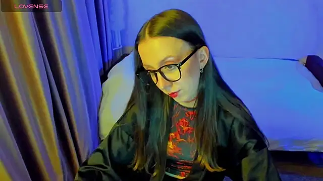 CurlySteph online show from 04/14/26, 08:03