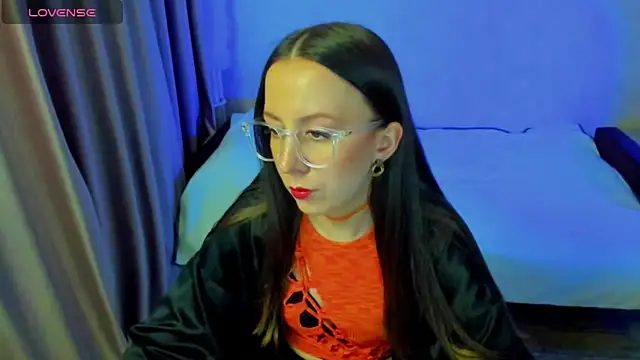 CurlySteph online show from 04/11/26, 07:06