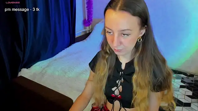 Snapshot of CurlySteph chatting on 02/15/25, 05:39 CurlySteph online show from 02/15/25, 05:39