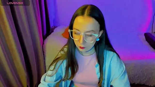 CurlySteph online show from 03/26/26, 03:54