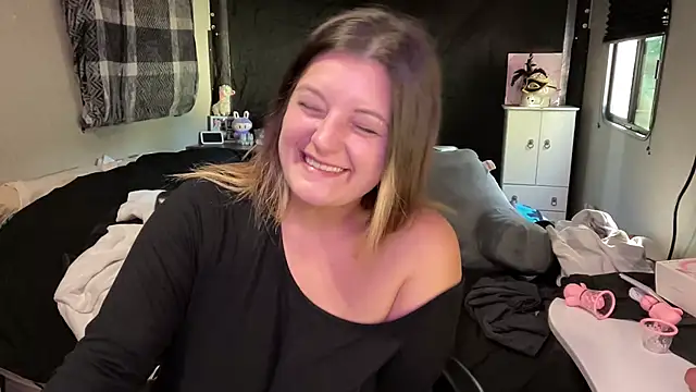 magicsparkles online show from 12/16/25, 07:18