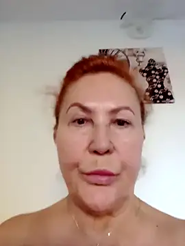 Hottie-Mom online show from 10/20/25, 07:09