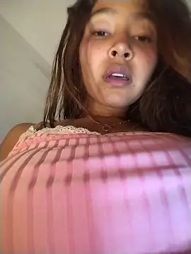 Colombiana219 online show from 05/15/26, 02:20