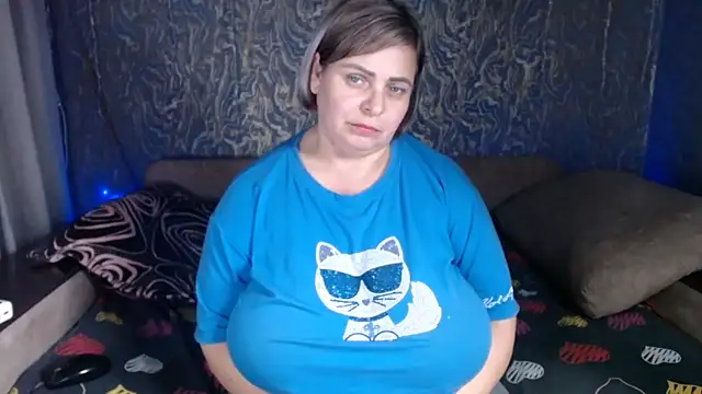 EvaCristal online show from 12/01/25, 01:56