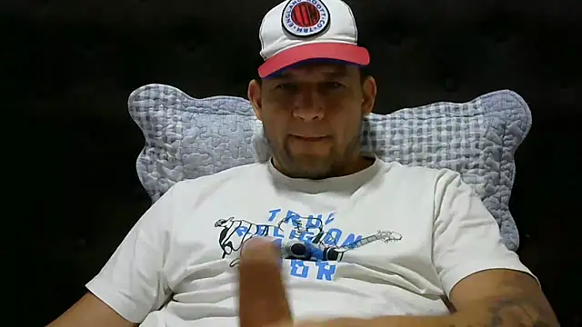 Snapshot of altenori112 chatting on 03/11/25, 01:16 altenori112 online show from 03/11/25, 01:16