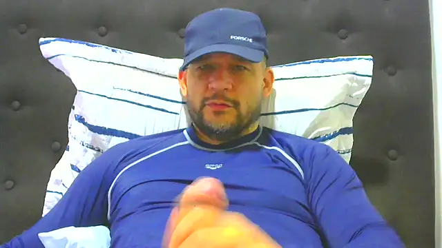 Snapshot of altenori112 chatting on 11/20/25, 02:29 altenori112 online show from 11/20/25, 02:29