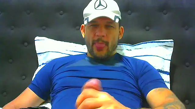 Snapshot of altenori112 chatting on 11/07/25, 02:38 altenori112 online show from 11/07/25, 02:38