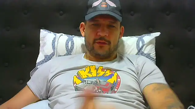 Snapshot of altenori112 chatting on 11/04/25, 12:42 altenori112 online show from 11/04/25, 12:42