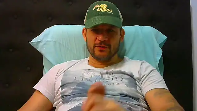 Snapshot of altenori112 chatting on 11/09/25, 03:27 altenori112 online show from 11/09/25, 03:27