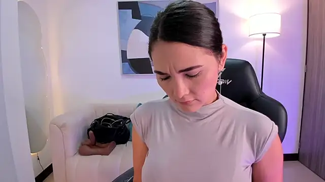 SaraParker  online show from 03/24/26, 09:04