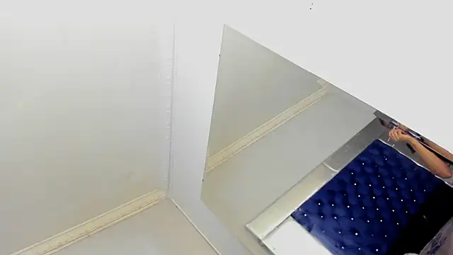 Sammybitchx online show from 04/17/26, 01:03