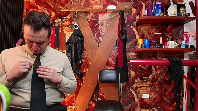 Snapshot of boy_n_girl chatting on 10/23/25, 09:41 boy n girl online show from 10/23/25, 09:41