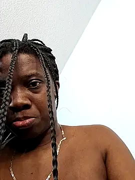 Snapshot of doucebrune chatting on 02/13/26, 08:53 doucebrune online show from 02/13/26, 08:53