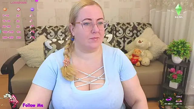 Snapshot of Ginesia chatting on 02/01/25, 01:30 Ginesia online show from 02/01/25, 01:30
