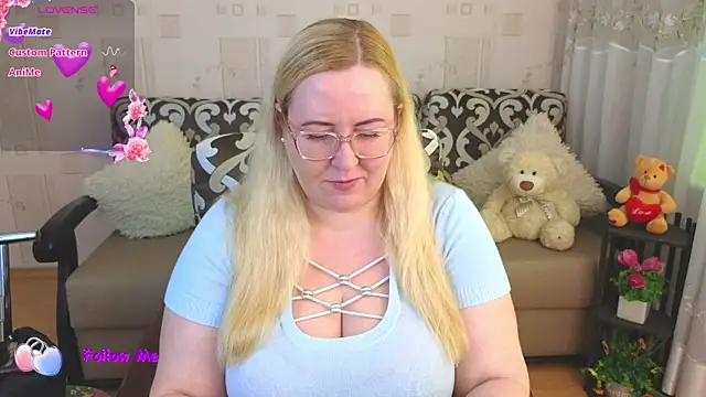 Snapshot of Ginesia chatting on 03/12/25, 01:40 Ginesia online show from 03/12/25, 01:40